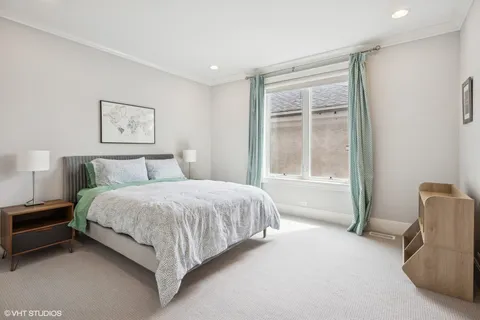 a en suite bathroom with a sink and a mirror