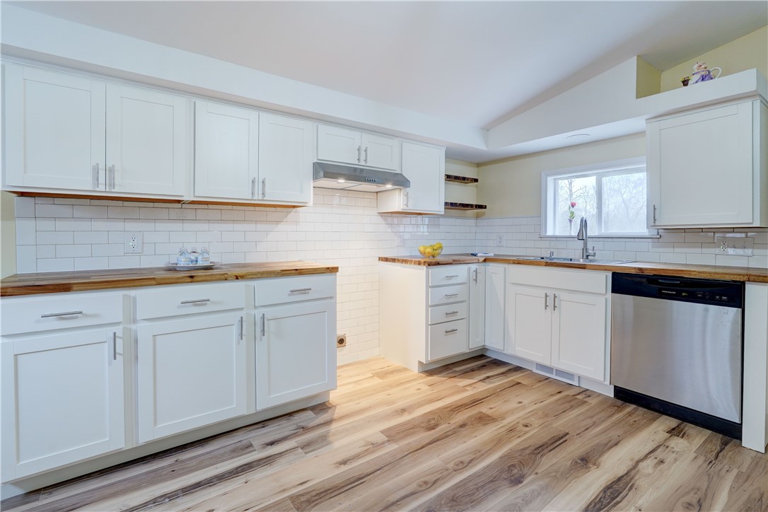 2061 Ireland Road Clarkson, NY 14420 - Photo 9 of 45