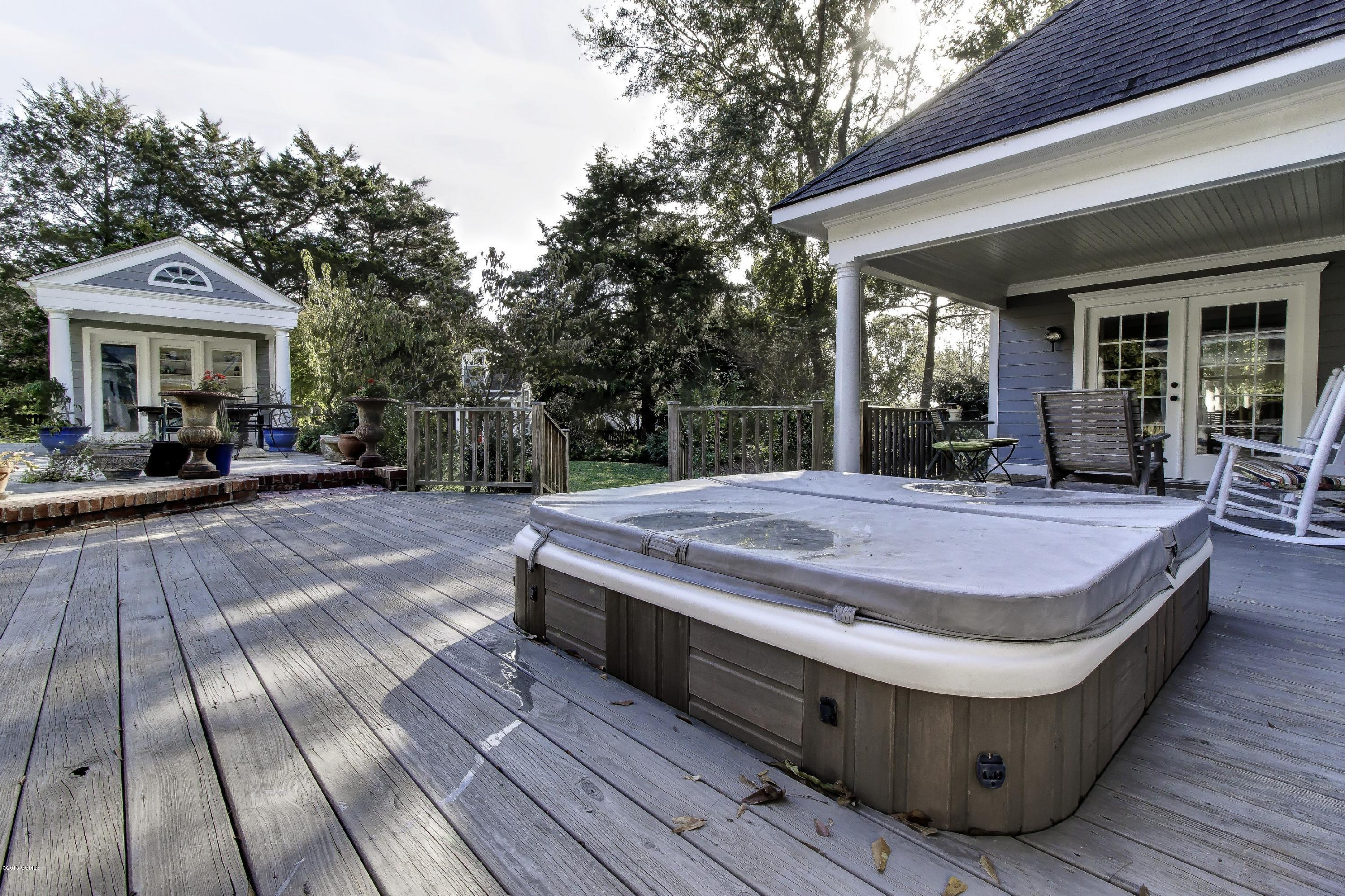 113 Ricky Lane Newport, NC 28570 - Photo 13 of 68 Hot tub