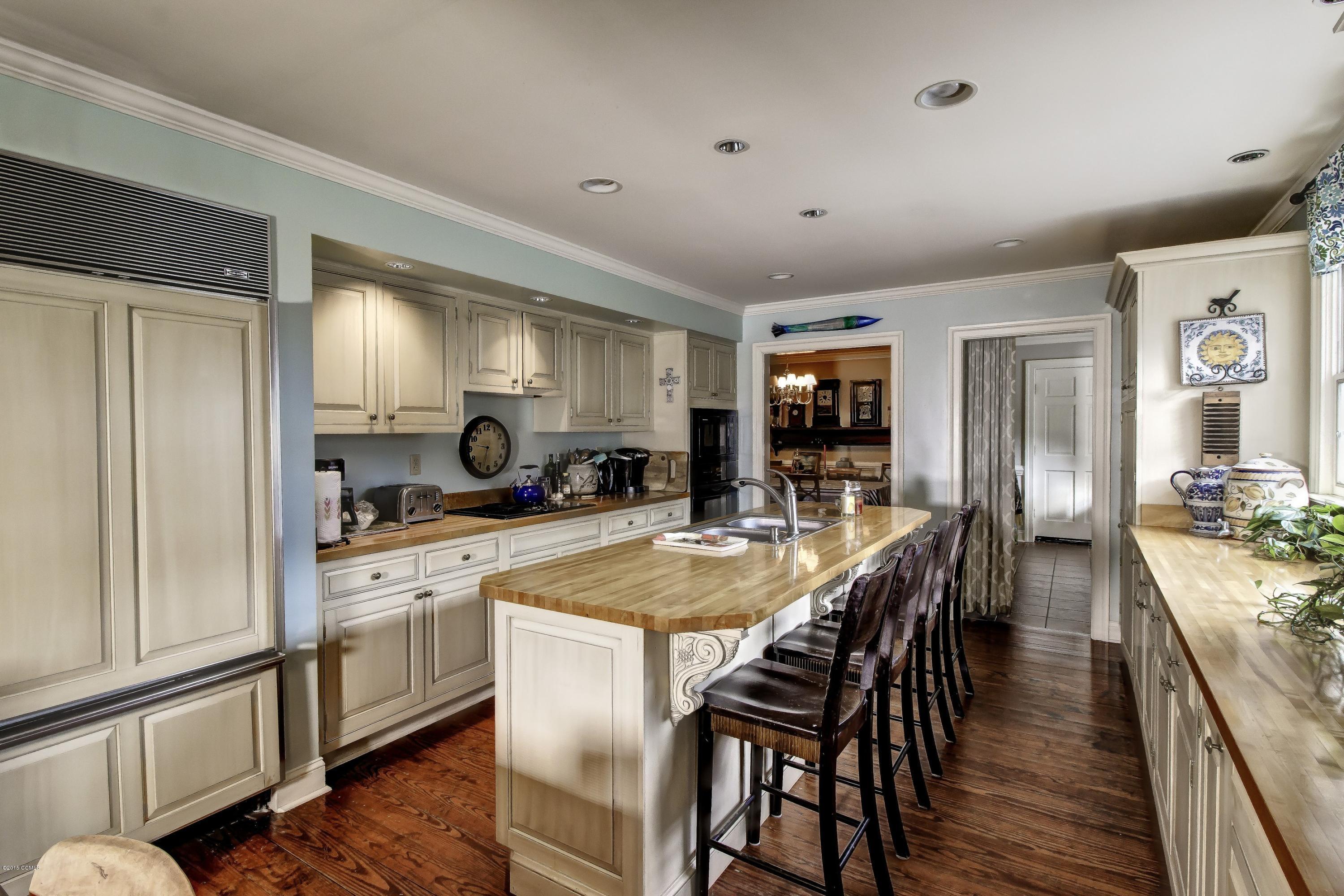 113 Ricky Lane Newport, NC 28570 - Photo 17 of 68 Kitchen 3