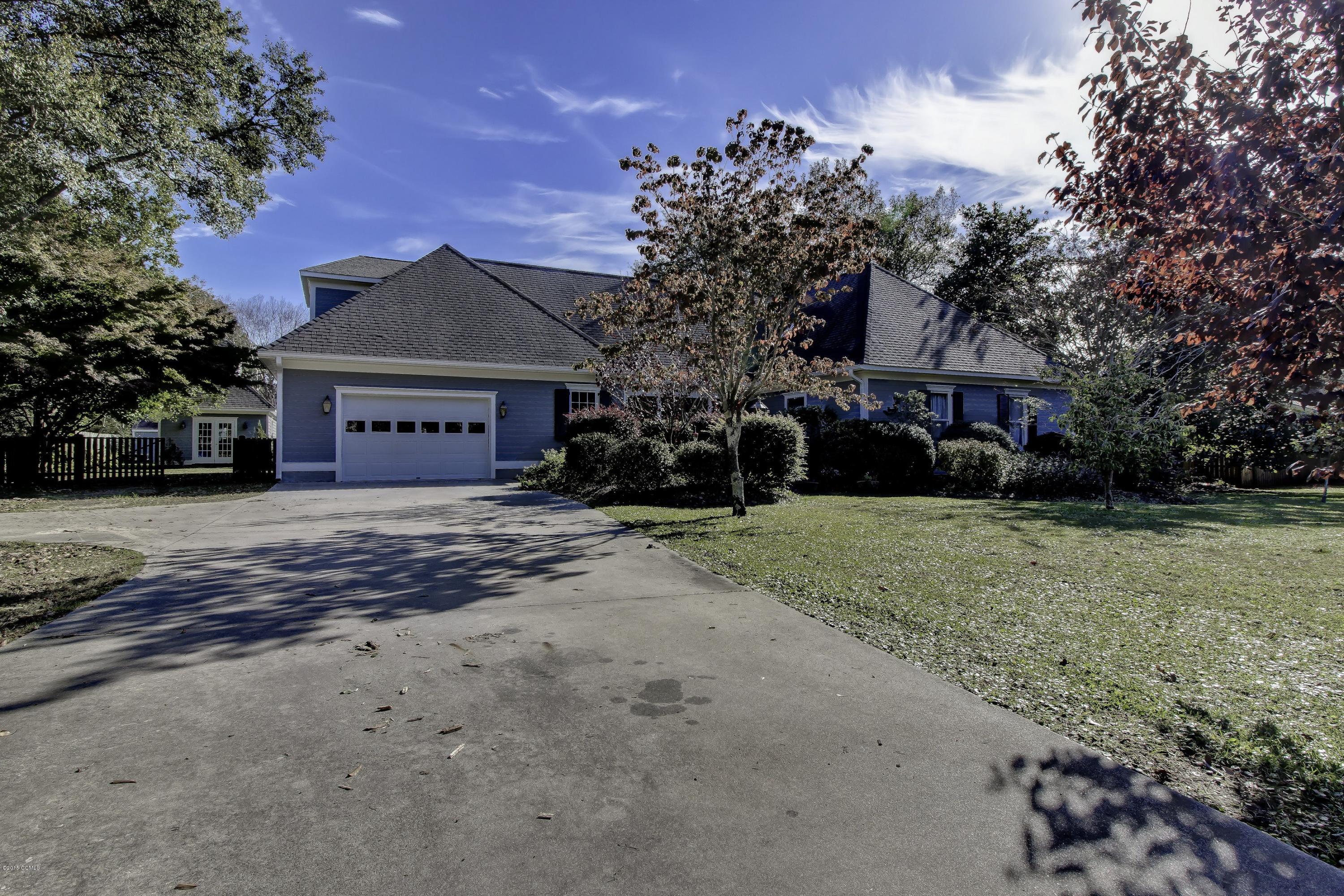 113 Ricky Lane Newport, NC 28570 - Photo 25 of 68 Front driveway
