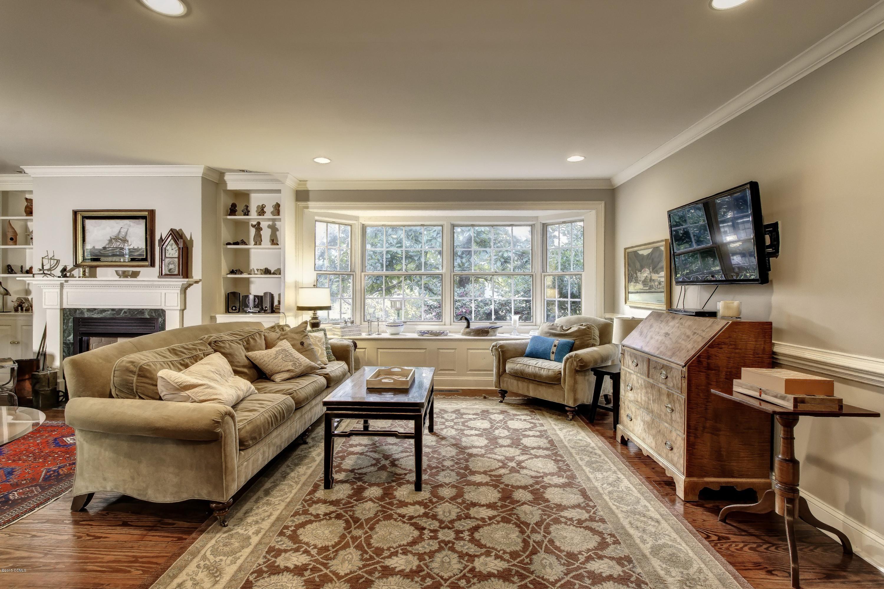 113 Ricky Lane Newport, NC 28570 - Photo 34 of 68 living room 4