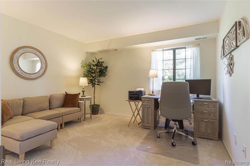 1853 Meadow Dale Court Rochester Hills, MI 48309 - Photo 27 of 43