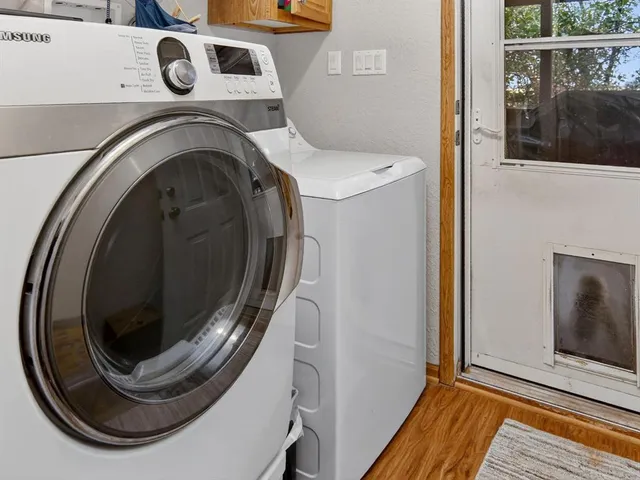 $299,999 | 1170 Darrel Avenue, Glen Rose, TX 76043