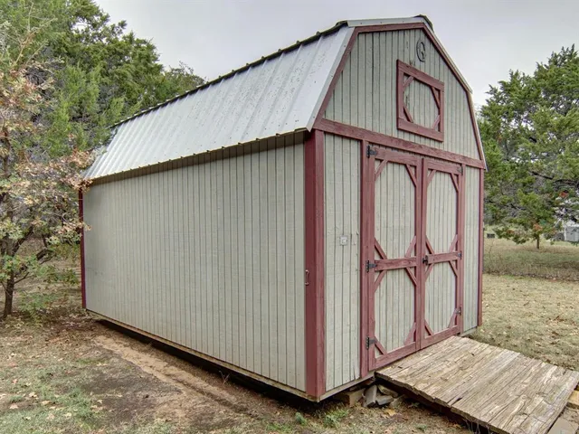 $299,999 | 1170 Darrel Avenue, Glen Rose, TX 76043