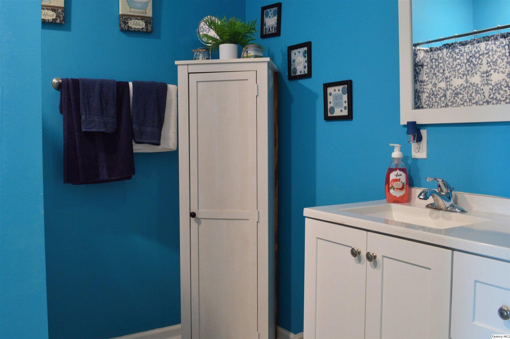 921 Adams Street Quincy, IL 62301 - Photo 16 of 18