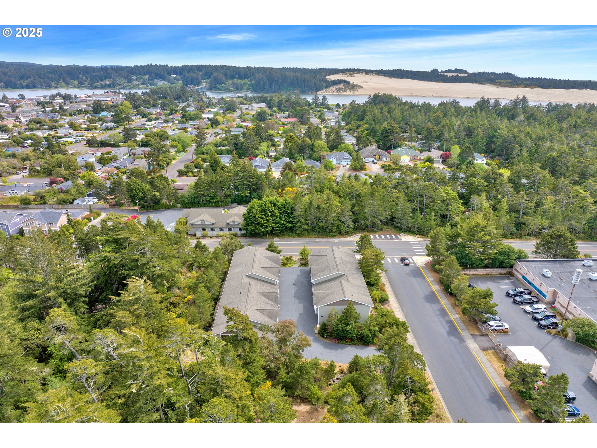 920 Hemlock Street Florence, OR 97439 - Photo 34 of 37