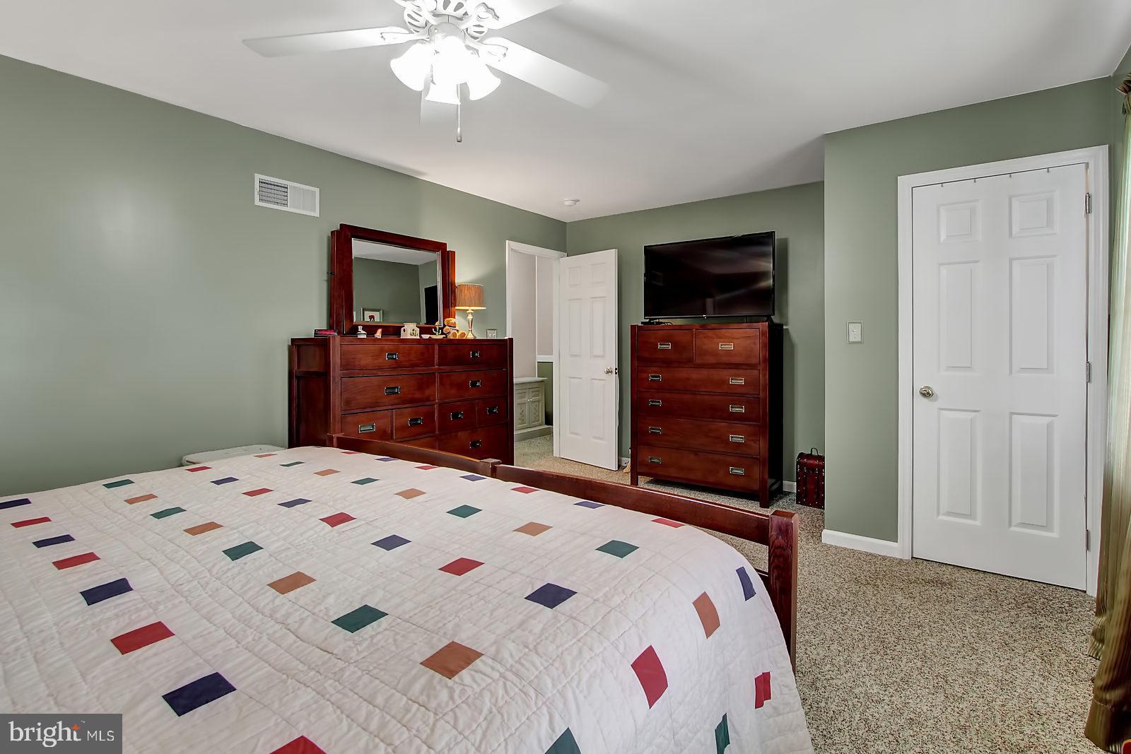 2515 Gora Road North York, PA 17404 - Photo 14 of 26 Gallery Image 14
