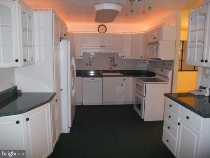 3697 Nile Road Davidsonville, MD 21035 - Photo 12 of 24 Kitchen