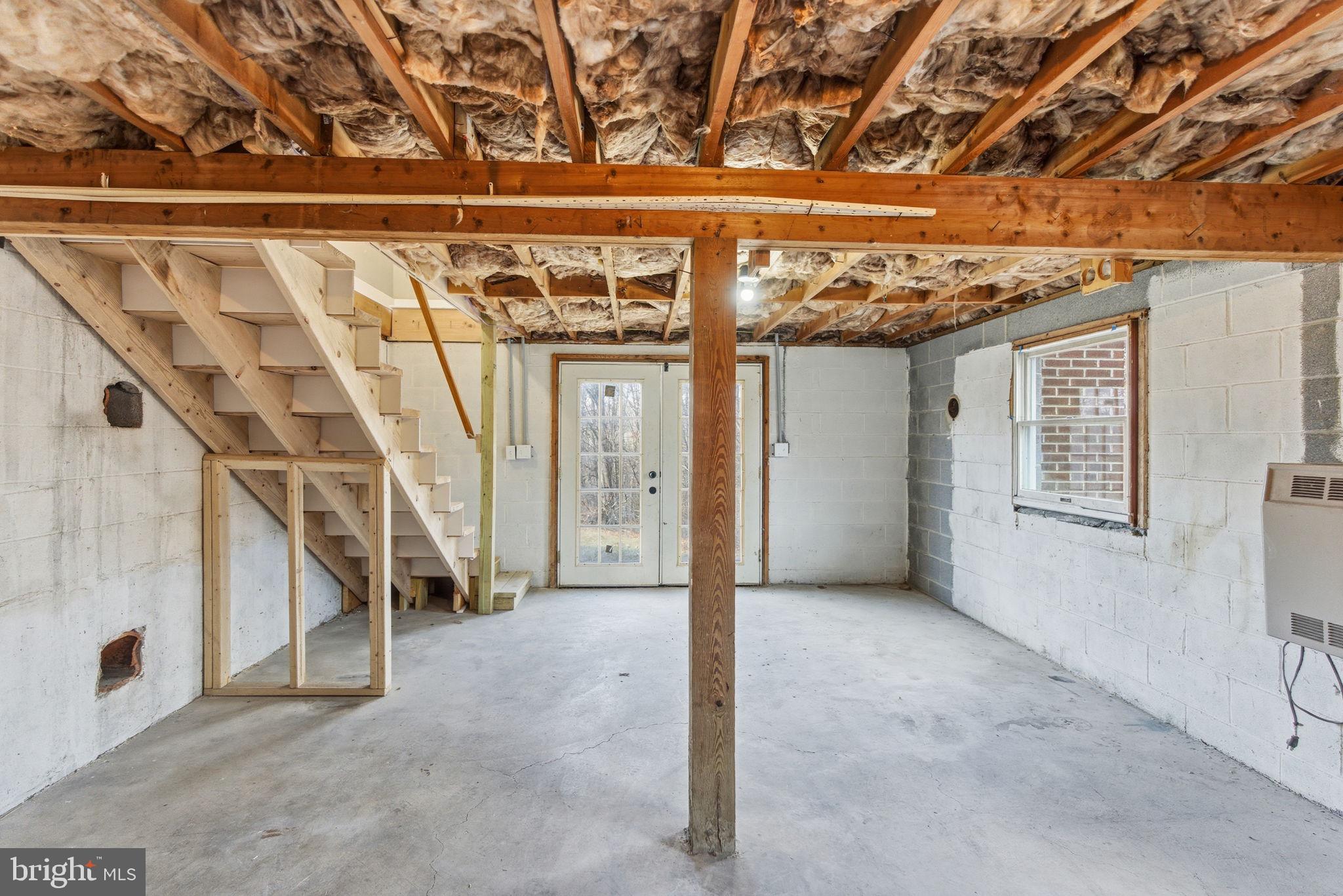 14 Anderson Court Berkeley Springs, WV 25411 - Photo 28 of 52 a view of an empty room