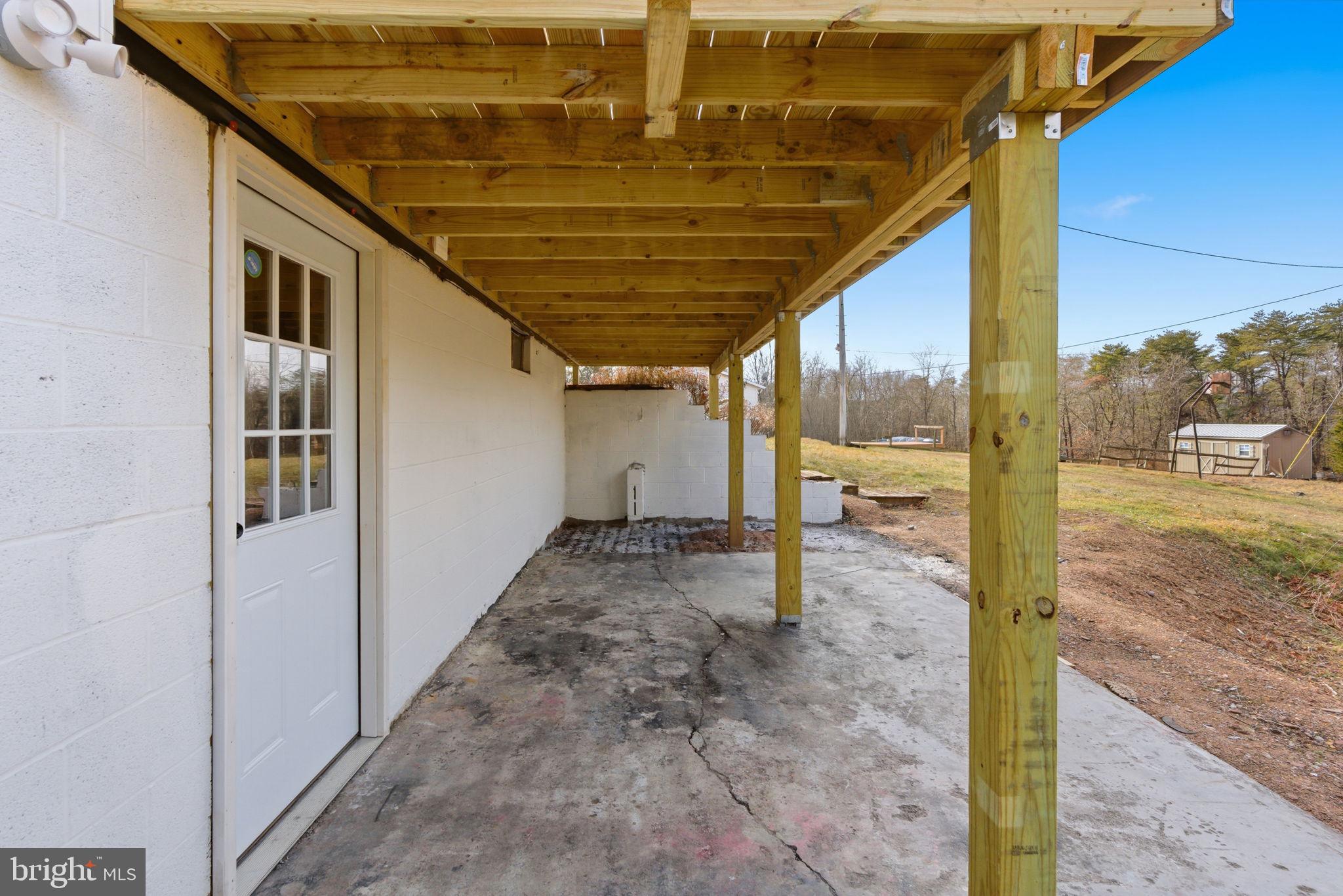 14 Anderson Court Berkeley Springs, WV 25411 - Photo 39 of 52 a view of a porch