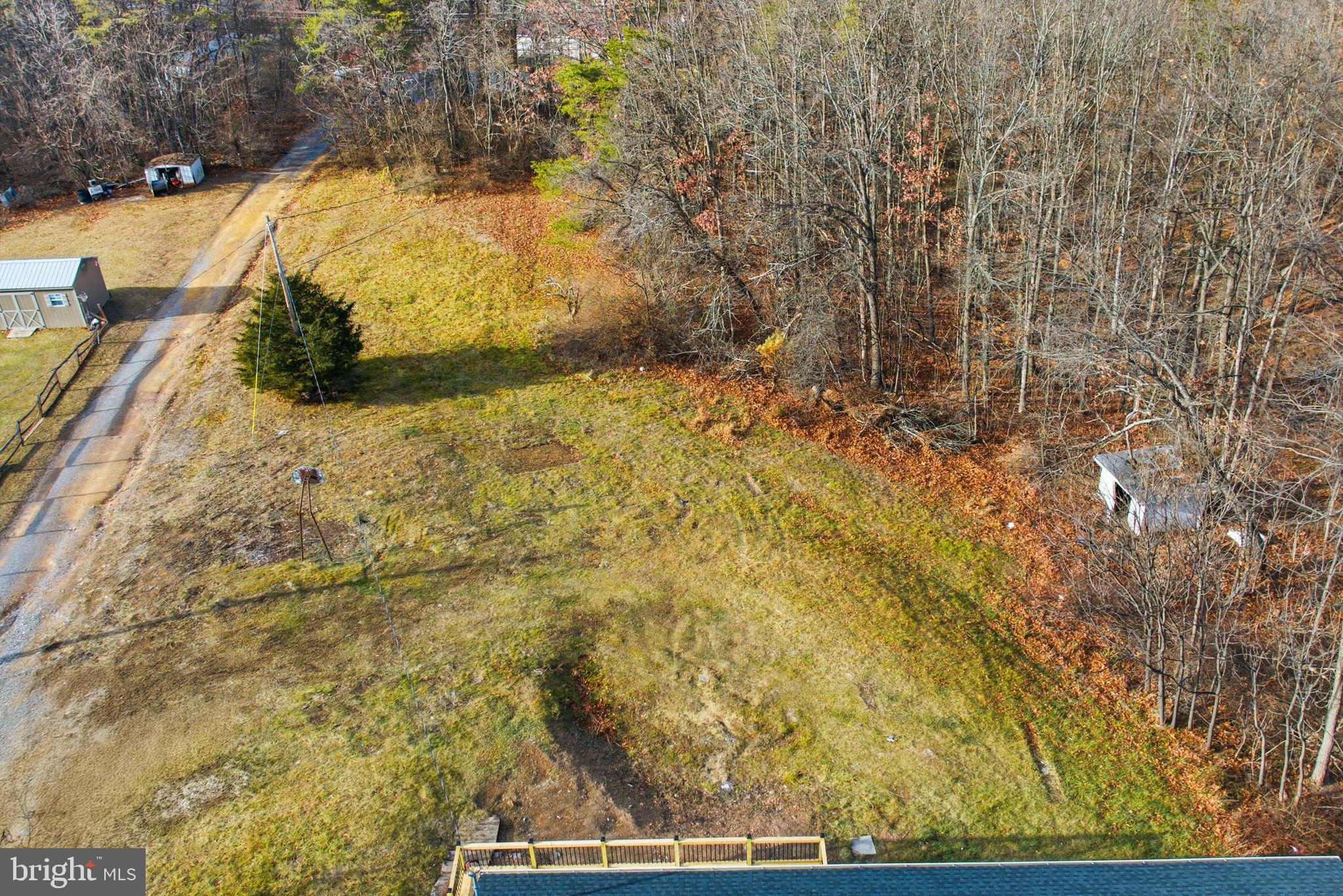 14 Anderson Court Berkeley Springs, WV 25411 - Photo 49 of 52 a view of outdoor space and garden