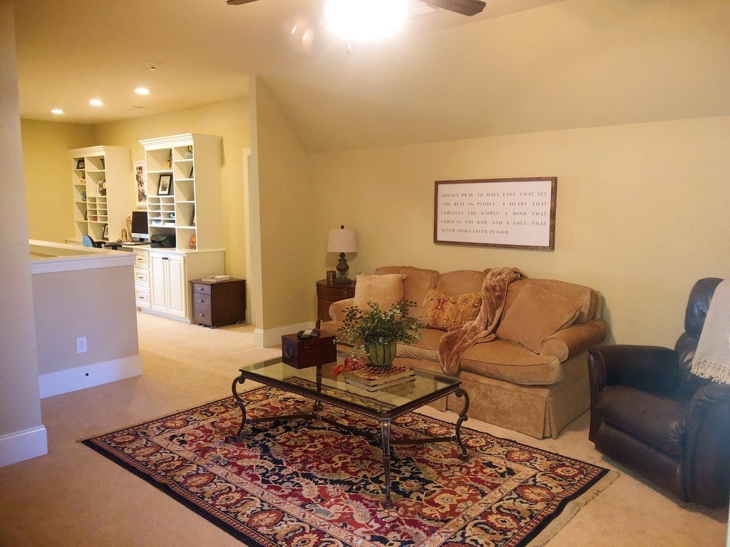 1794 Covington Ridge, Unit 303 Auburn, AL 36830 - Photo 27 of 28 Gallery Image 27