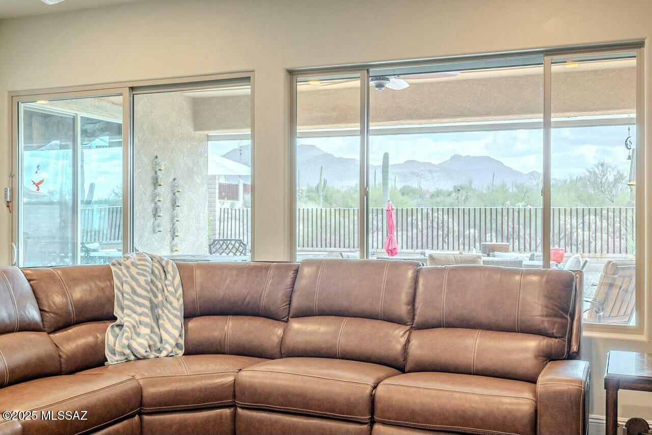13918 North Rim Trail Marana, AZ 85658 - Photo 8 of 48