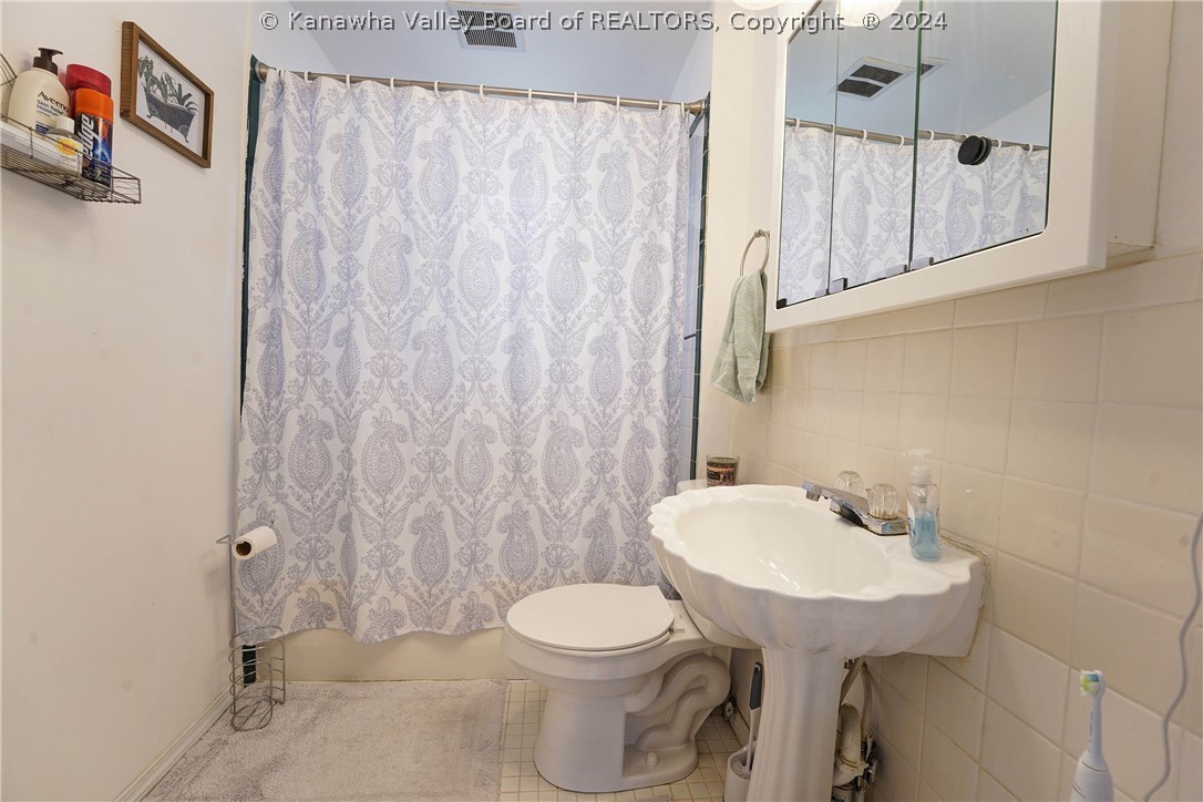 1001 Highland Road Charleston, WV 25302 - Photo 16 of 28 Gallery Image 16