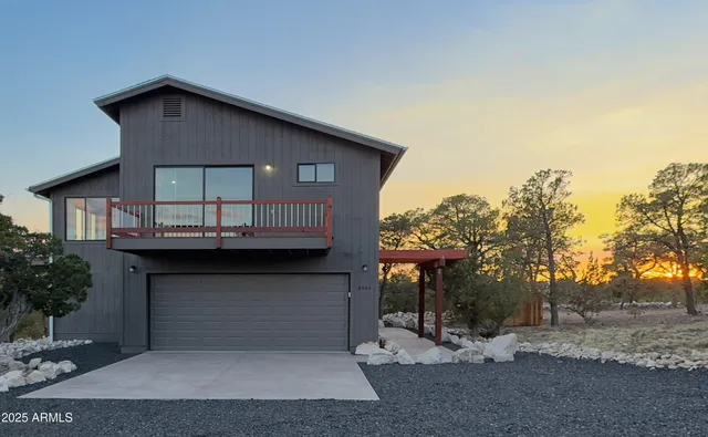 $1,330,000 | 2943 East Lookout Lane, Overgaard, AZ 85933