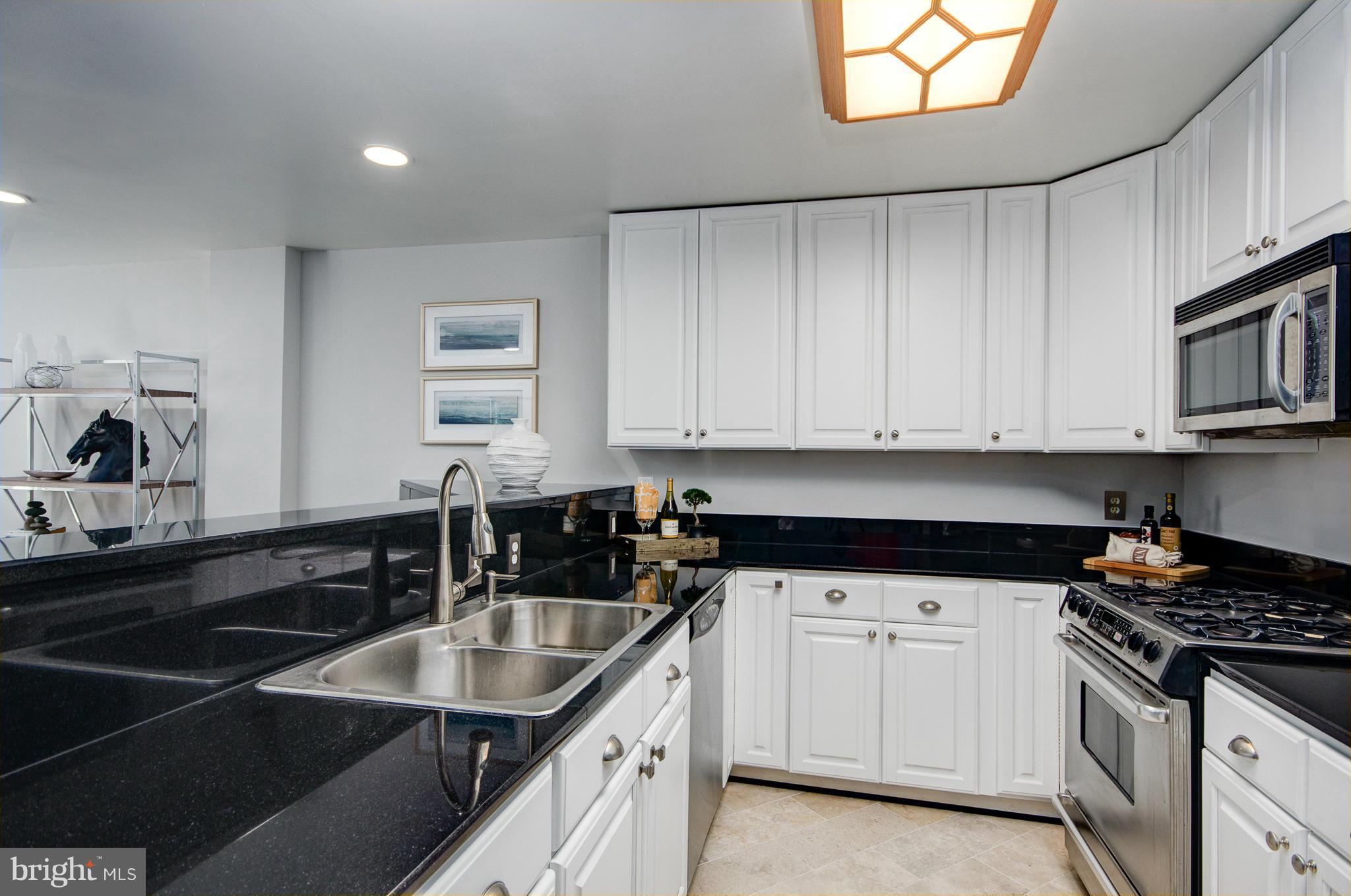 1307 R Street Northwest, Unit 1 Washington, DC 20009 - Photo 8 of 15 Kitchen