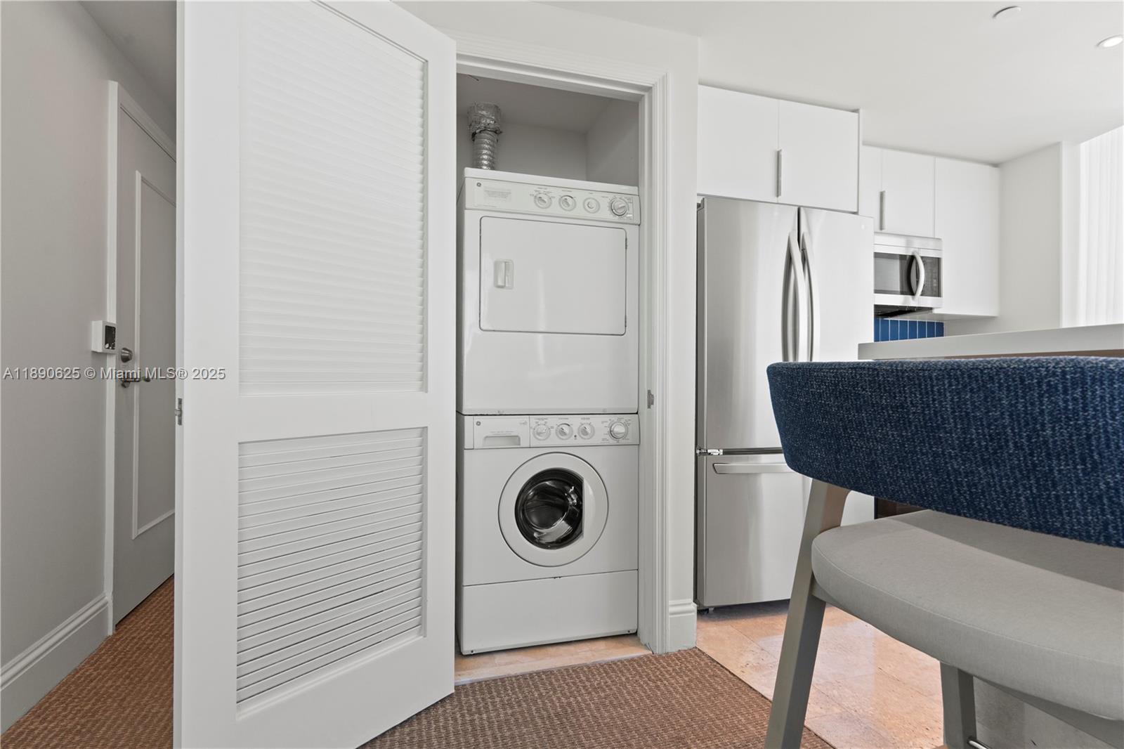 4401 Collins Avenue, Unit 3003 Miami Beach, FL 33140 - Photo 25 of 29