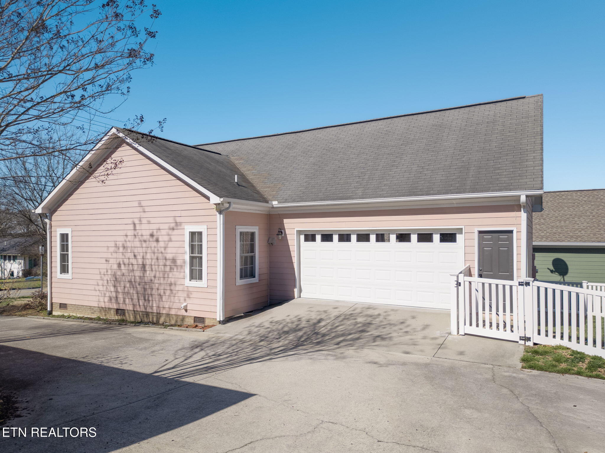 143 Manhattan Avenue Oak Ridge, TN 37830 - Photo 17 of 20 19-web-or-mls-019--FULL