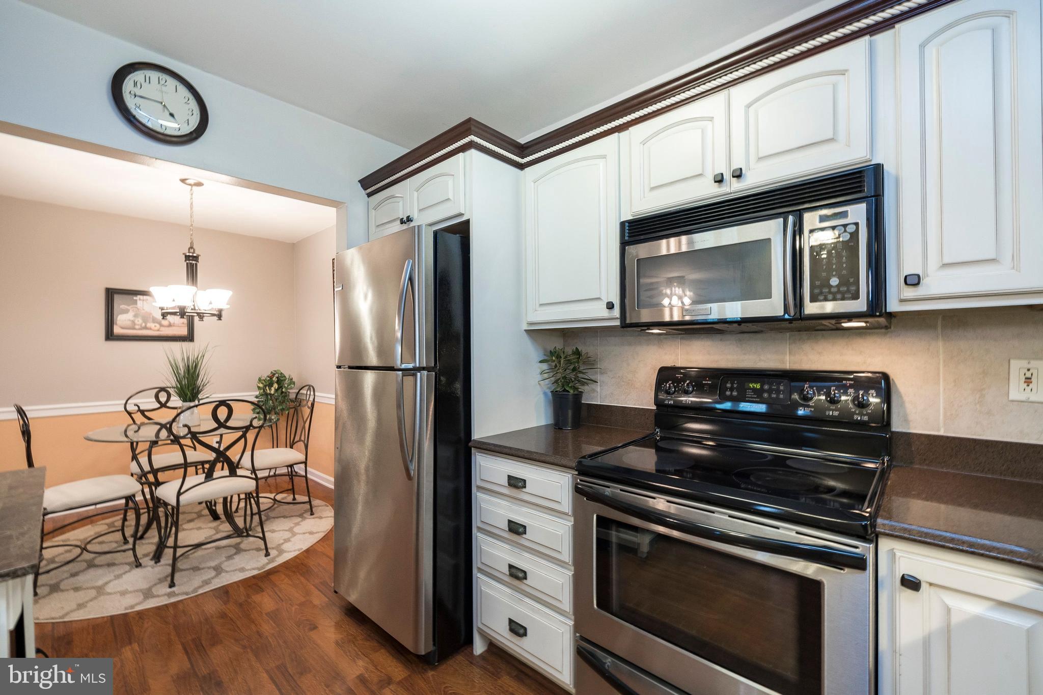 116 Riversedge Drive Norristown, PA 19403 - Photo 11 of 23 Kitchen