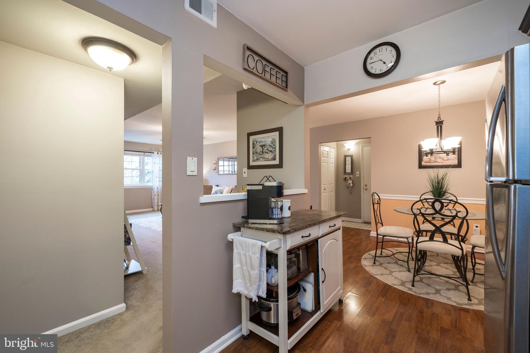 116 Riversedge Drive Norristown, PA 19403 - Photo 10 of 23 Kitchen Dining