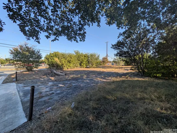 $150,000 | 102 Moss Valley Drive, San Antonio, TX 78227