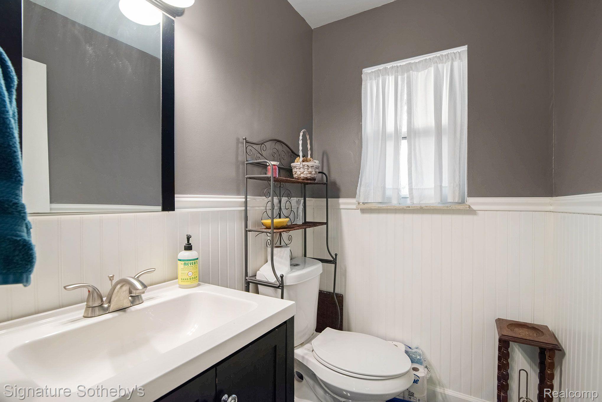 5080 Evans Road Holly, MI 48442 - Photo 10 of 21 Gallery Image 10