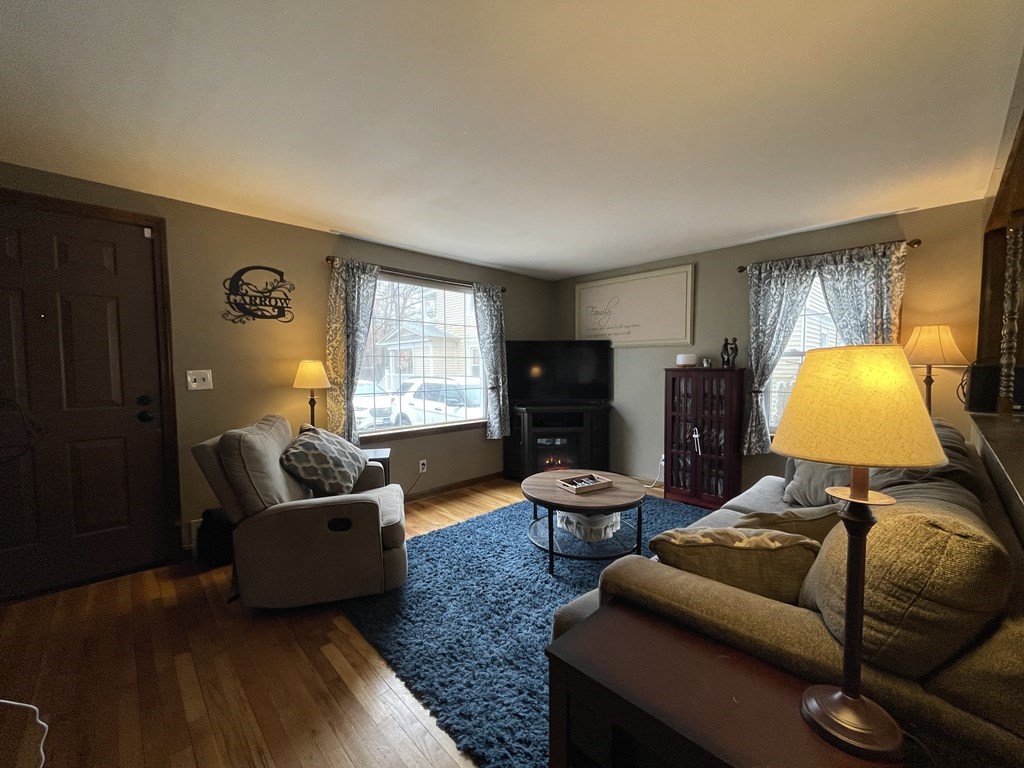 178 Dorset Street Springfield, MA 01108 - Photo 3 of 34 Gallery Image 3