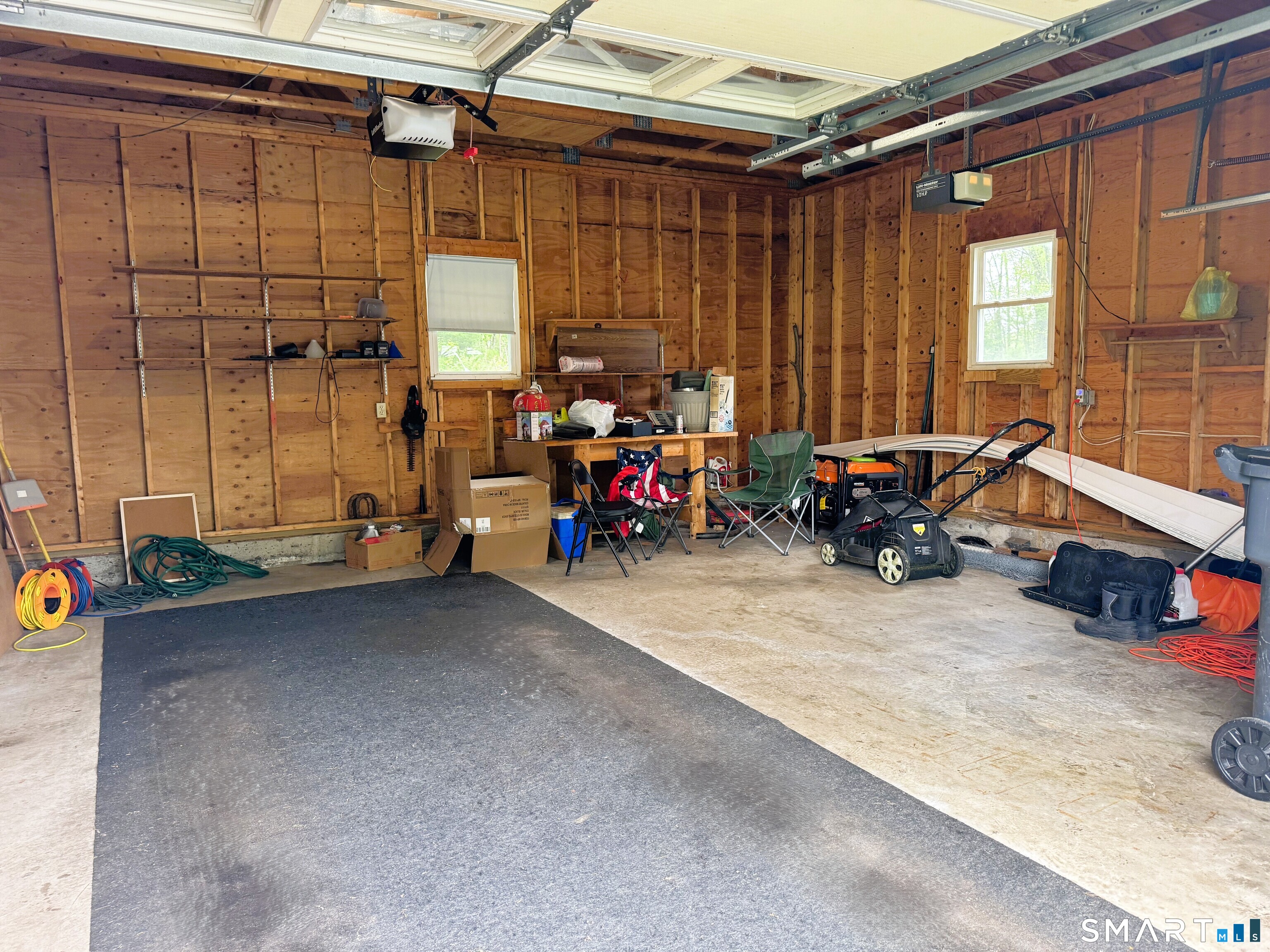 17 Cricket Road East Windsor, CT 06088 - Photo 36 of 40
