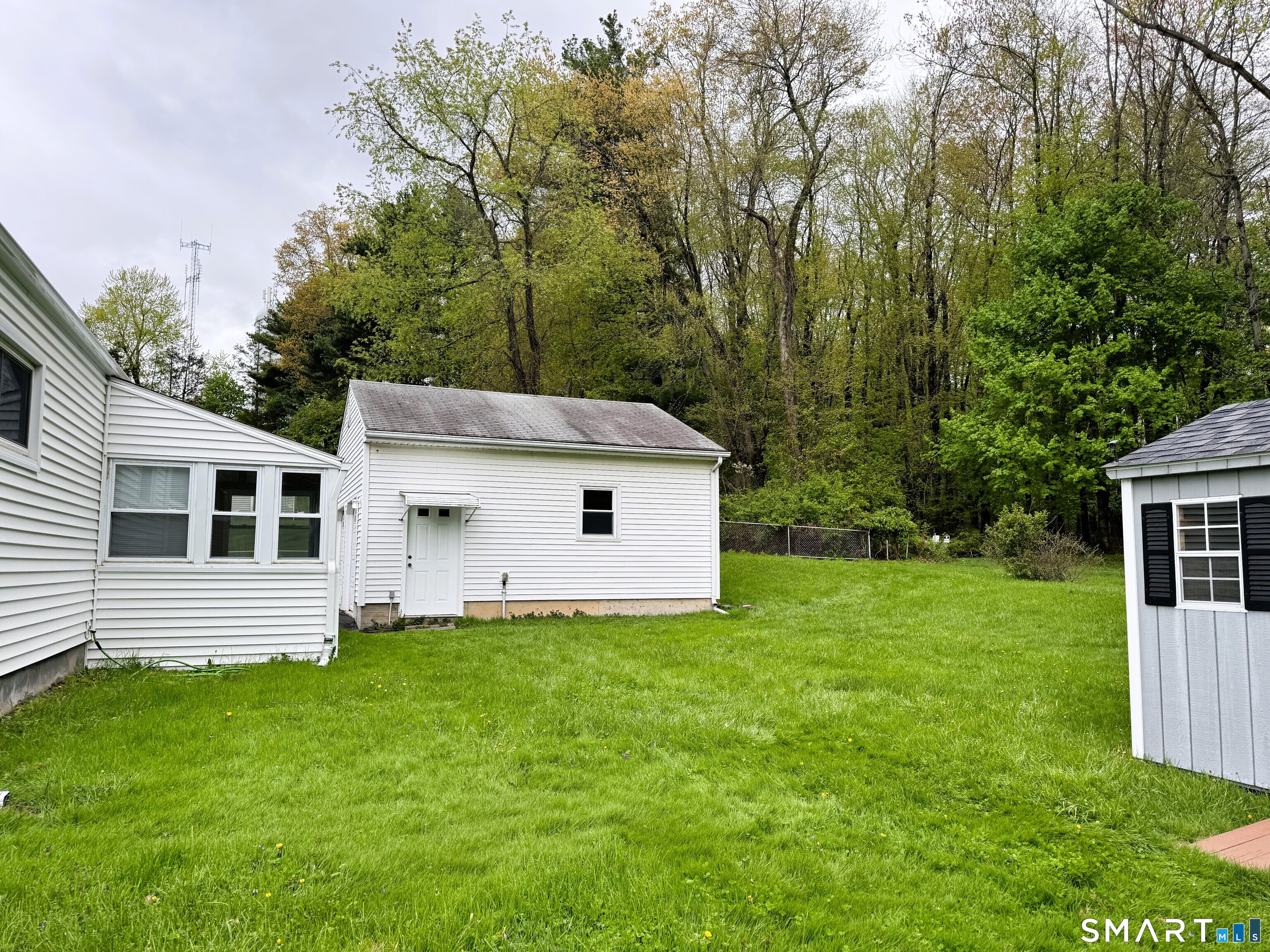 17 Cricket Road East Windsor, CT 06088 - Photo 7 of 40