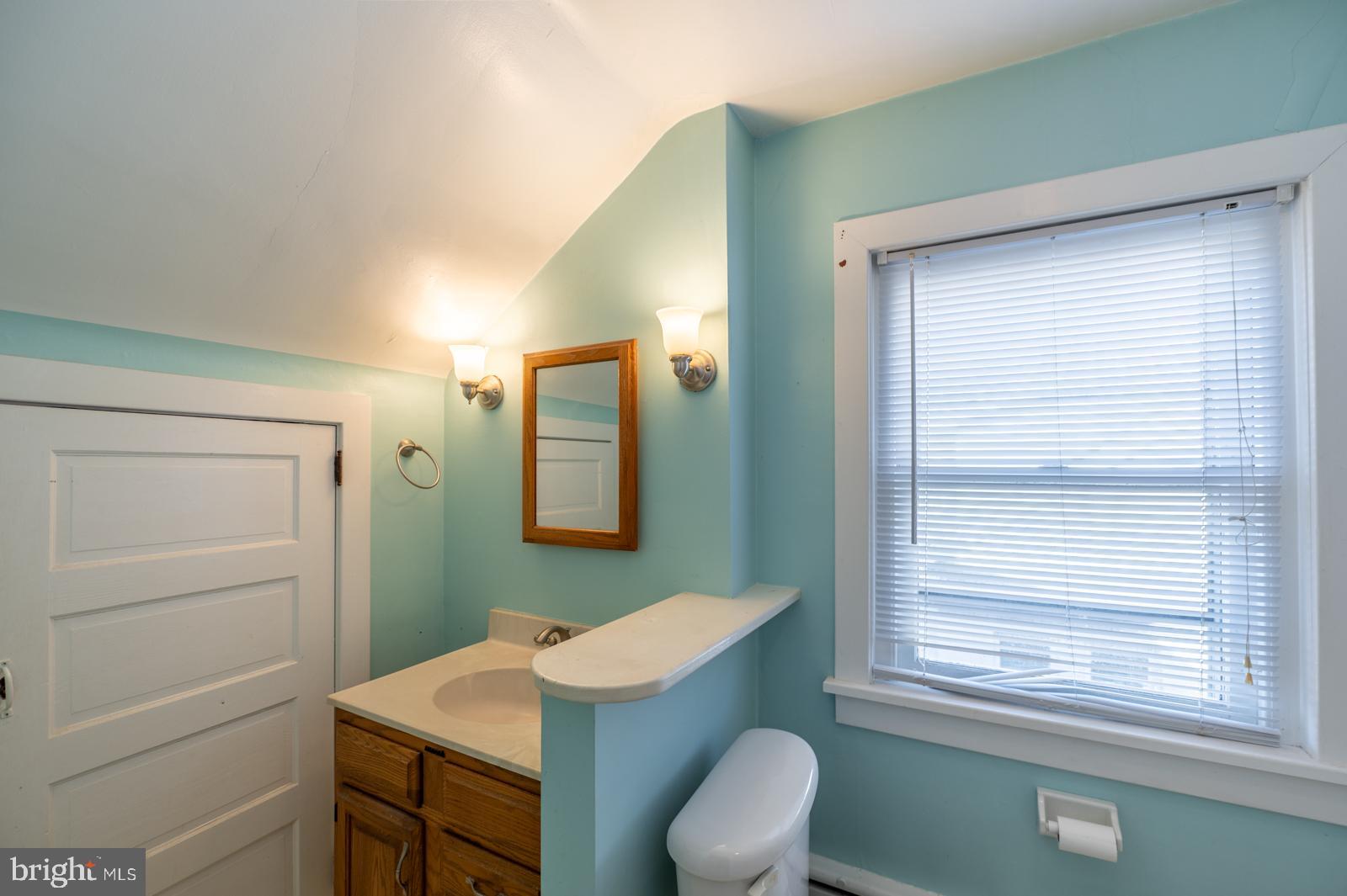 1037 North Valley Forge Road Norristown, PA 19403 - Photo 13 of 17 Gallery Image 13