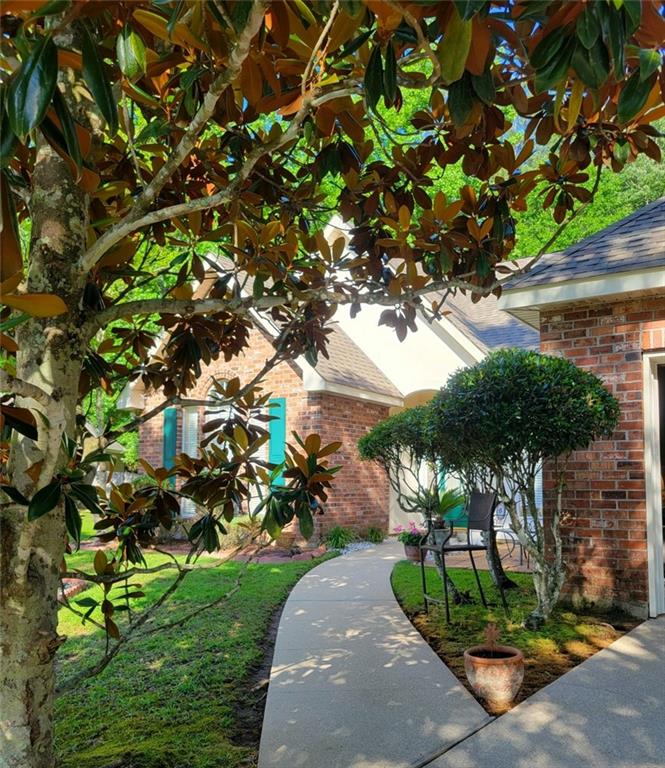 2122 Ridge Court Mandeville, LA 70448 - Photo 8 of 27 Gallery Image 8