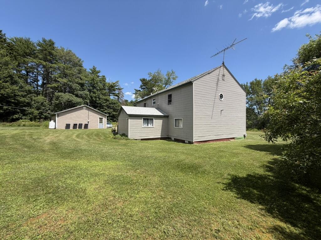 5 Gray Road Bremen, ME 04551 - Photo 9 of 27 FF5FBF7D-C17A-4CEC-B935-9DFB46E9BC34_1_1
