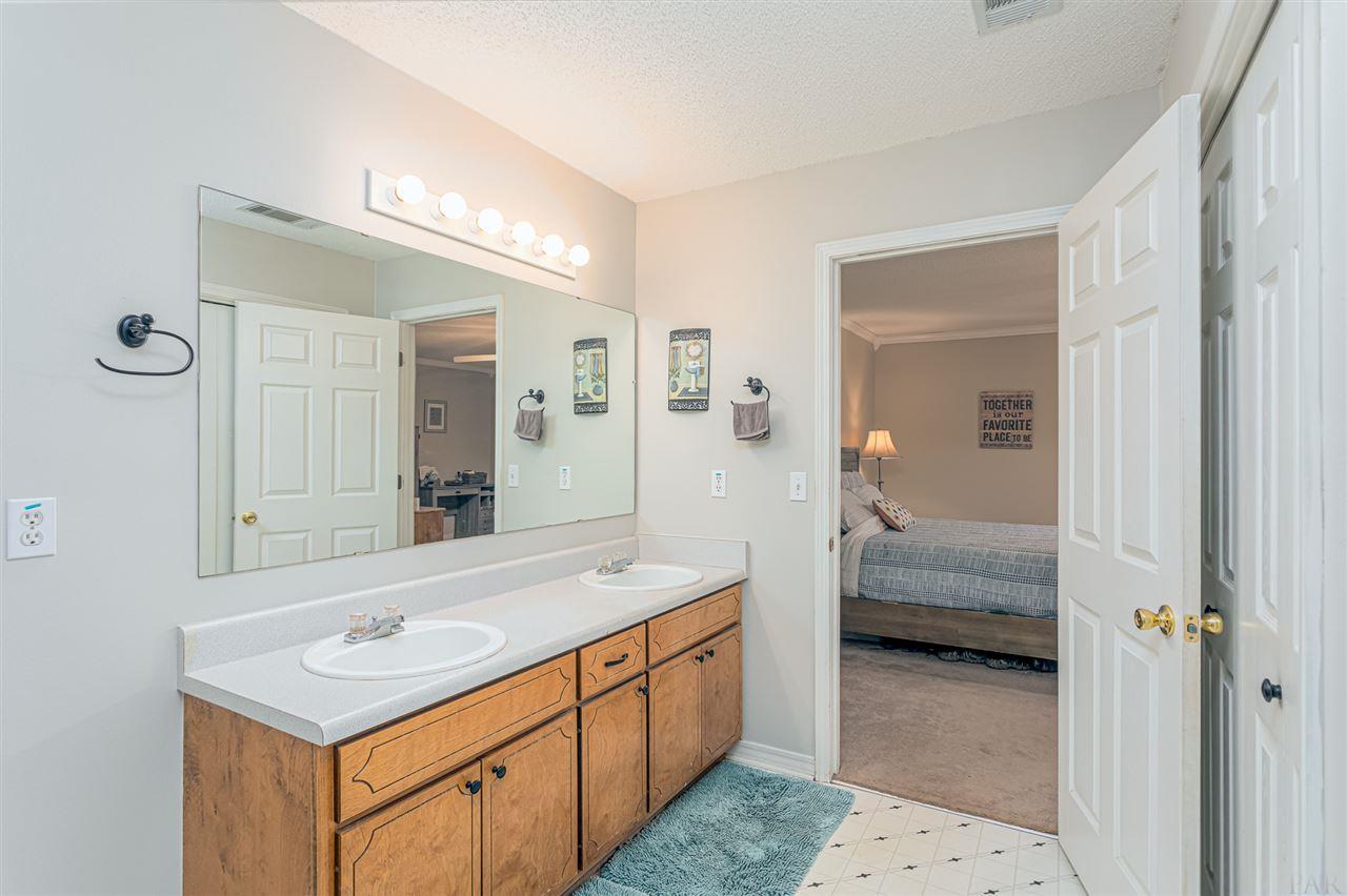 3960 Adams Road Pace, FL 32571 - Photo 17 of 38