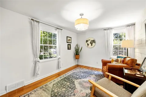 $665,000 | 2801 West 71st Street, Prairie Village, KS 66208