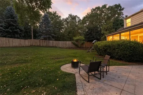 $665,000 | 2801 West 71st Street, Prairie Village, KS 66208