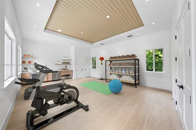 $7,968,000 | 7900 Southwest 118th Street, Pinecrest, FL 33156