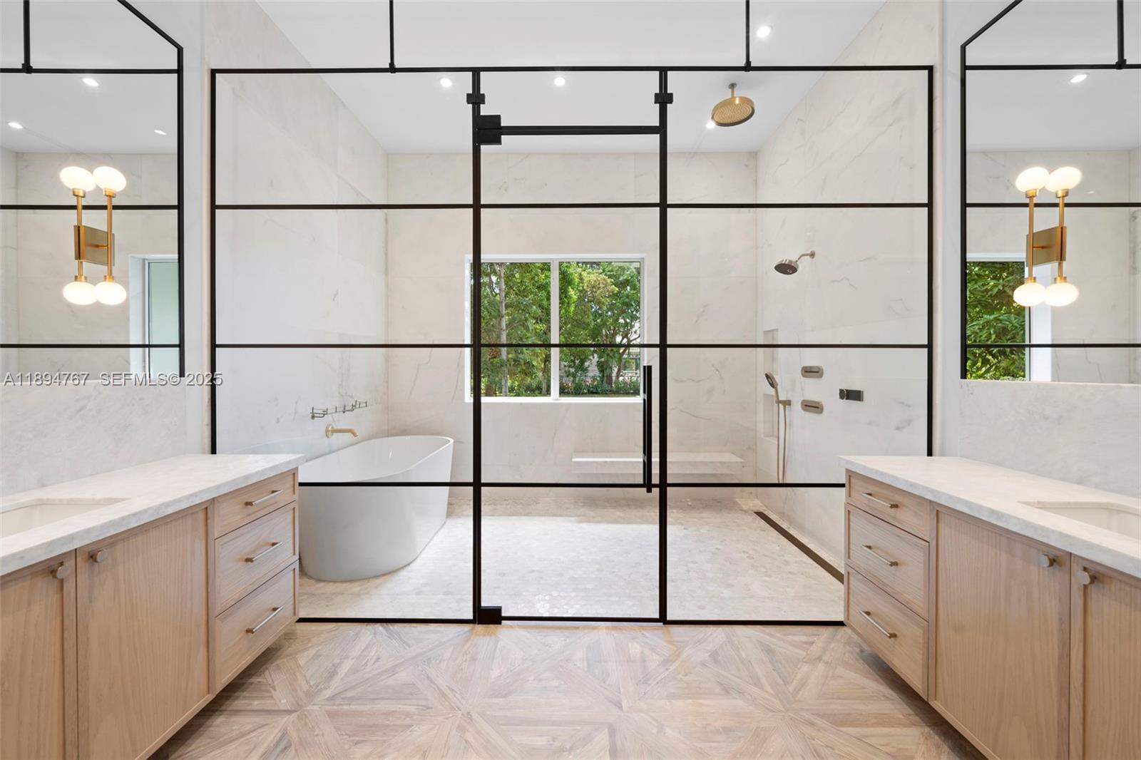 7900 Southwest 118th Street Pinecrest, FL 33156 - Photo 21 of 41 a view of a bathroom