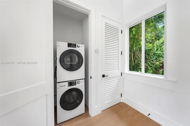 $7,968,000 | 7900 Southwest 118th Street, Pinecrest, FL 33156