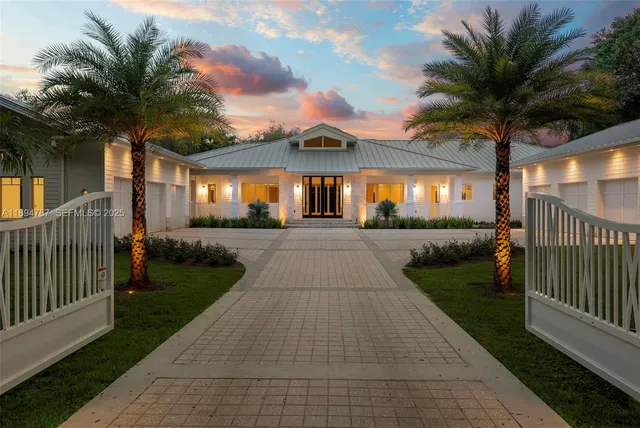 $7,968,000 | 7900 Southwest 118th Street, Pinecrest, FL 33156