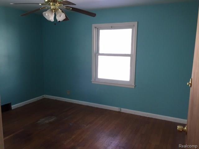 1592 Columbia Road Berkley, MI 48072 - Photo 4 of 10