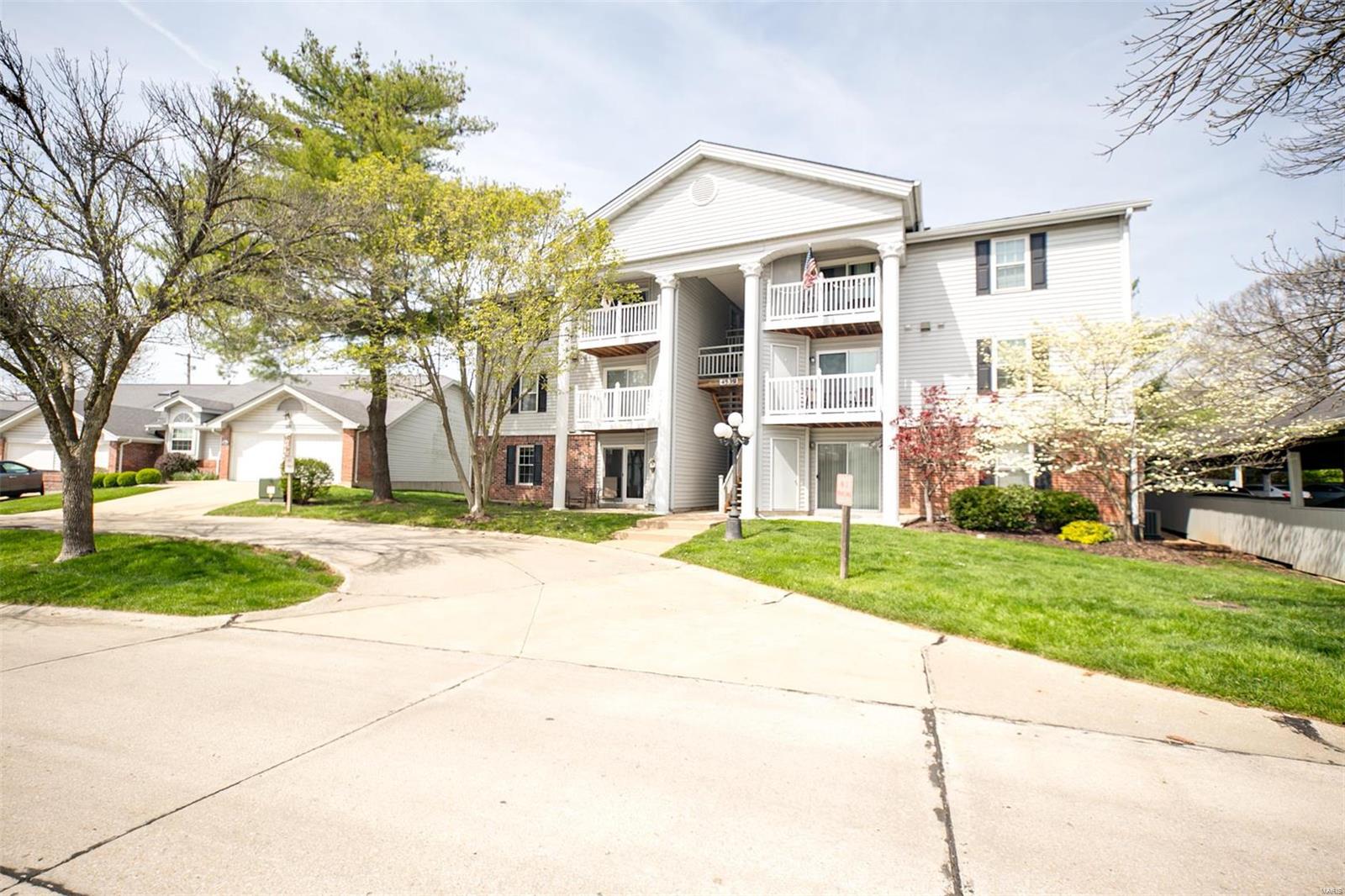 4539 Little Rock Road, Unit B St. Louis, MO 63128 - Photo 17 of 19 Gallery Image 17