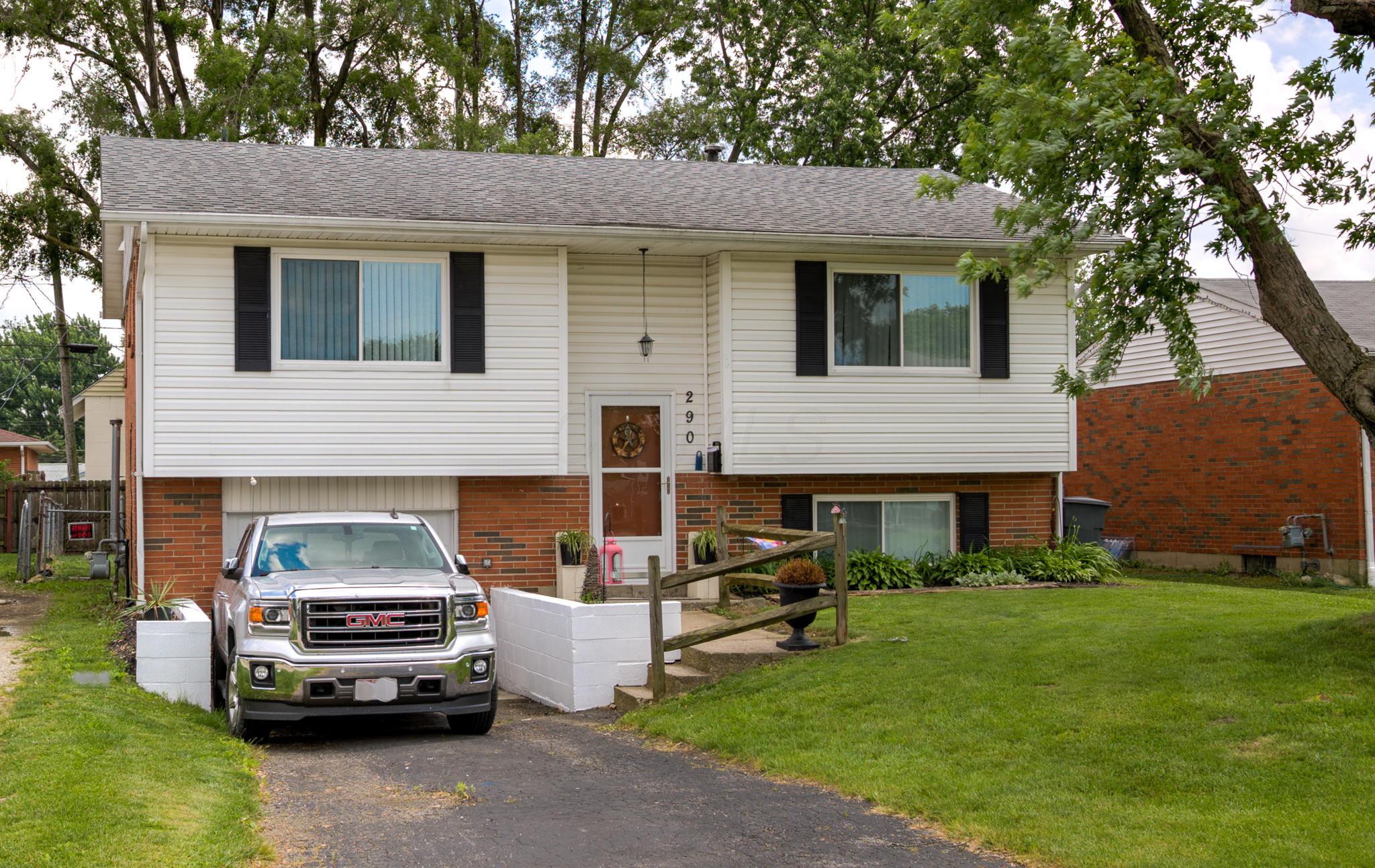 290 Oxley Road Columbus, OH 43228 - Photo 3 of 33 Gallery Image 3