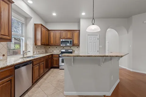 $609,000 | 12712 Monterey Path, Austin, TX 78732