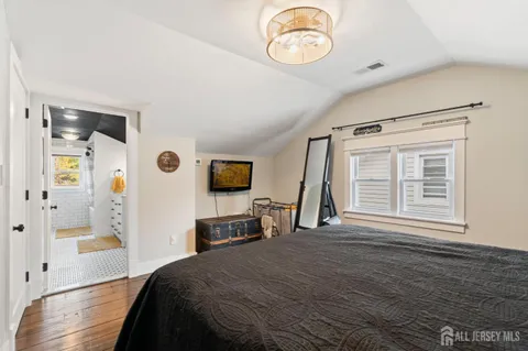 $725,000 | 46 Plainfield Avenue, Metuchen, NJ 08840