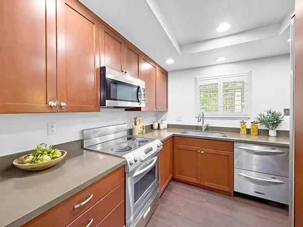 $998,000 | 201 Flynn Avenue, Unit 13, Mountain View, CA 94043