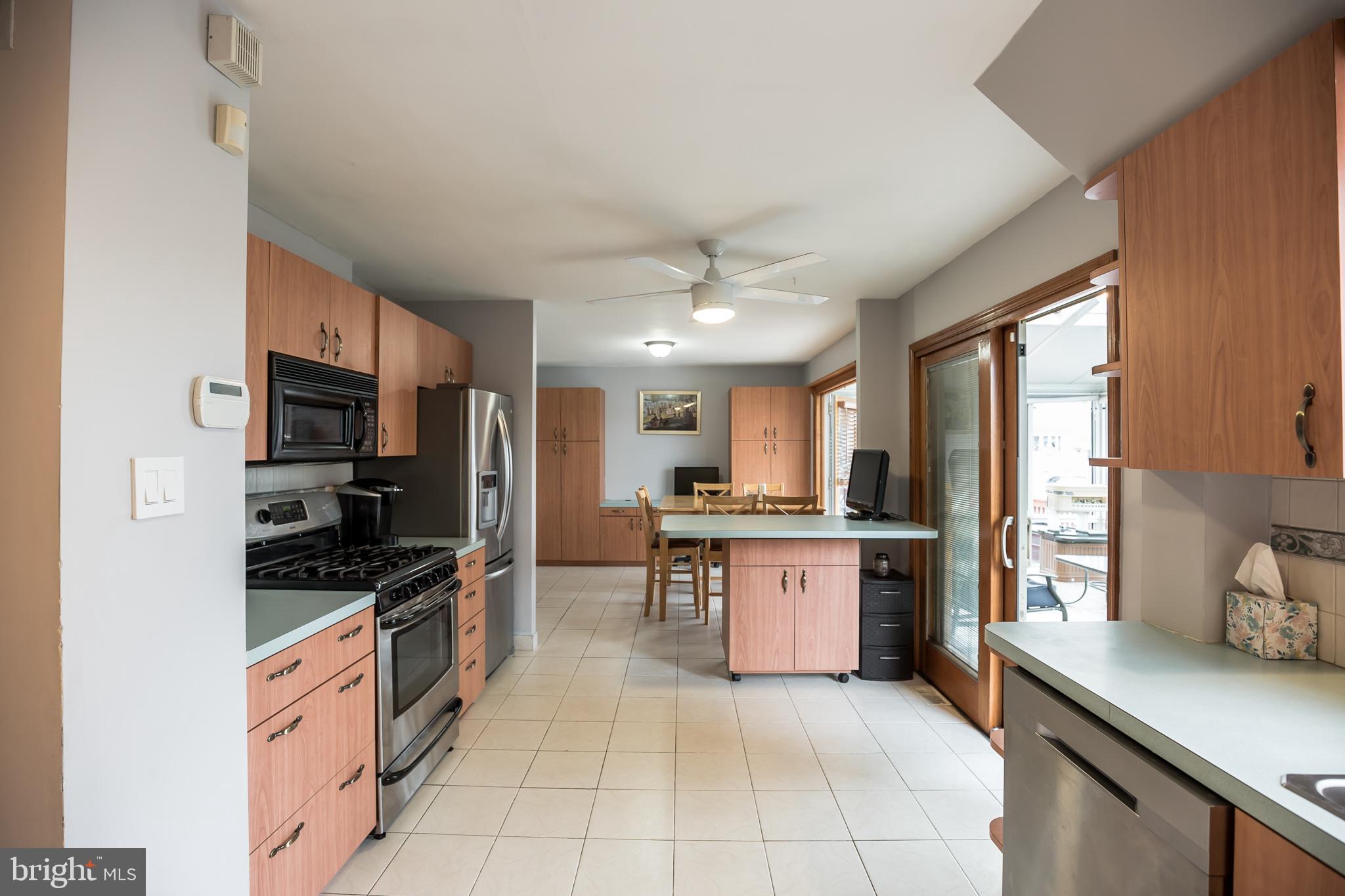 12251 Medford Road Philadelphia, PA 19154 - Photo 8 of 26