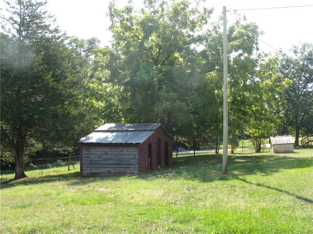 601 Martin Road Williamston, SC 29697 - Photo 8 of 42