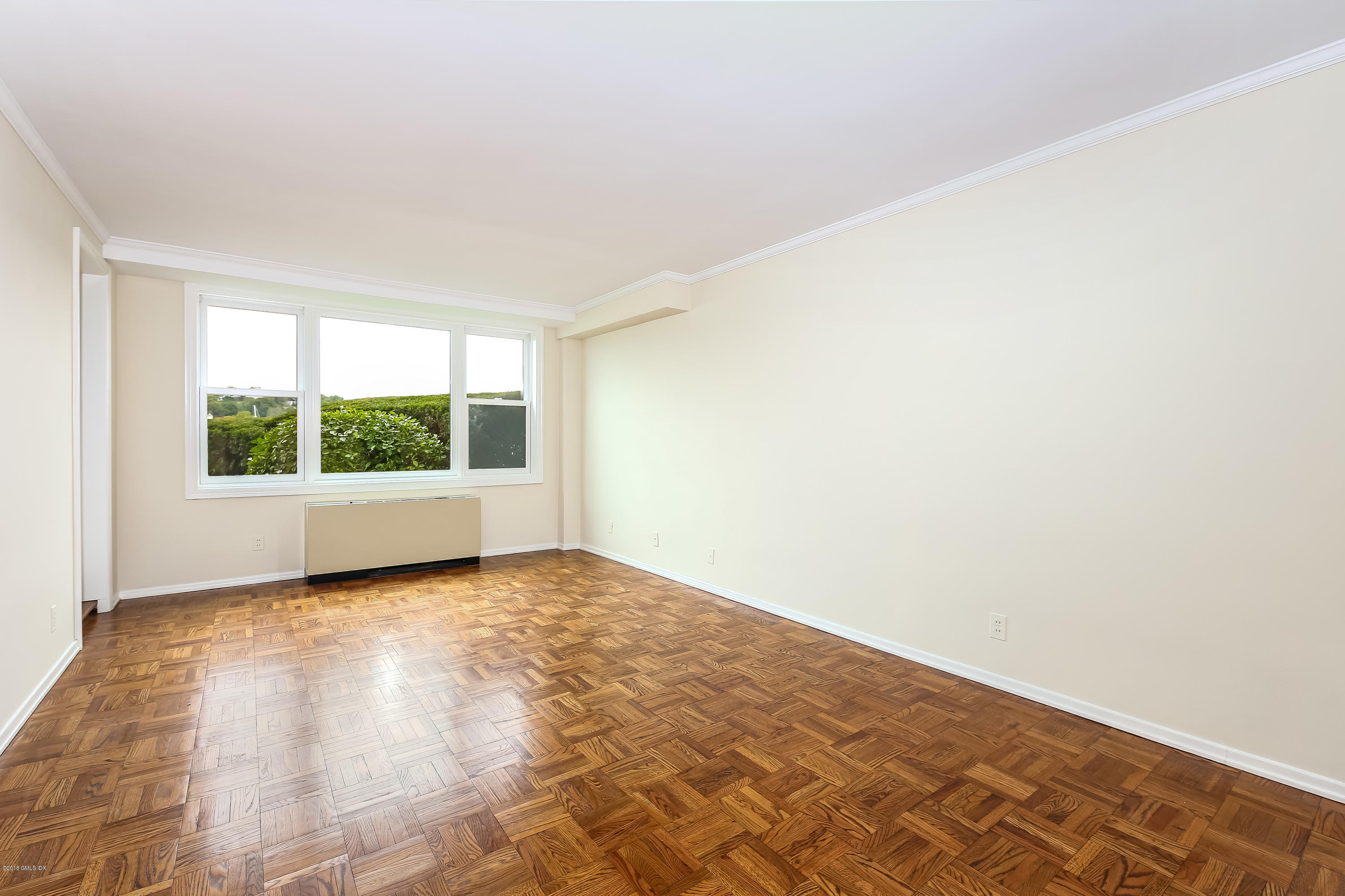 636 Steamboat Road, Unit B1 SOUTH Greenwich, CT 06830 - Photo 11 of 17 Master Bedroom