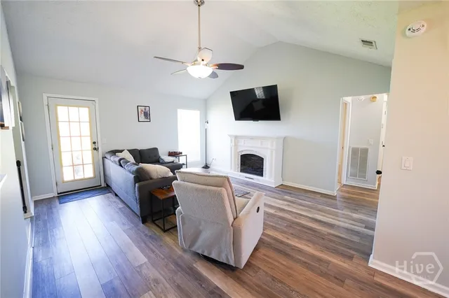 $2,350 | 66 Egrets Nest Lane, Richmond Hill, GA 31324